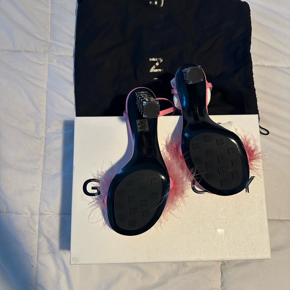 Givenchy G-Cube feather sandal in bright pink 40 - Picture 5 of 11